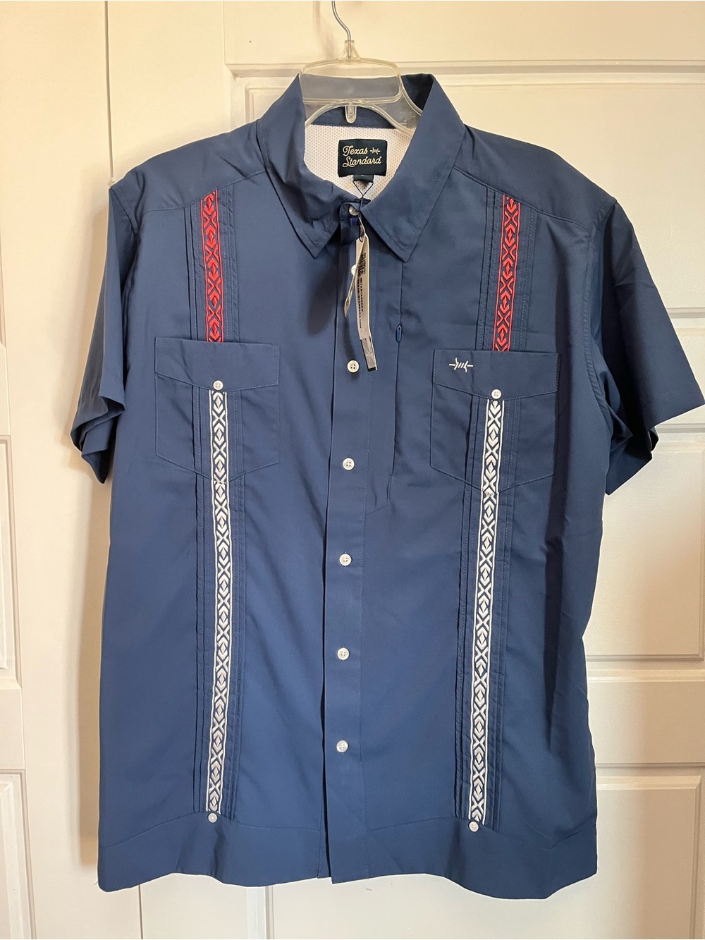 NWT! Texas Standard GUAYABERA LIBRE